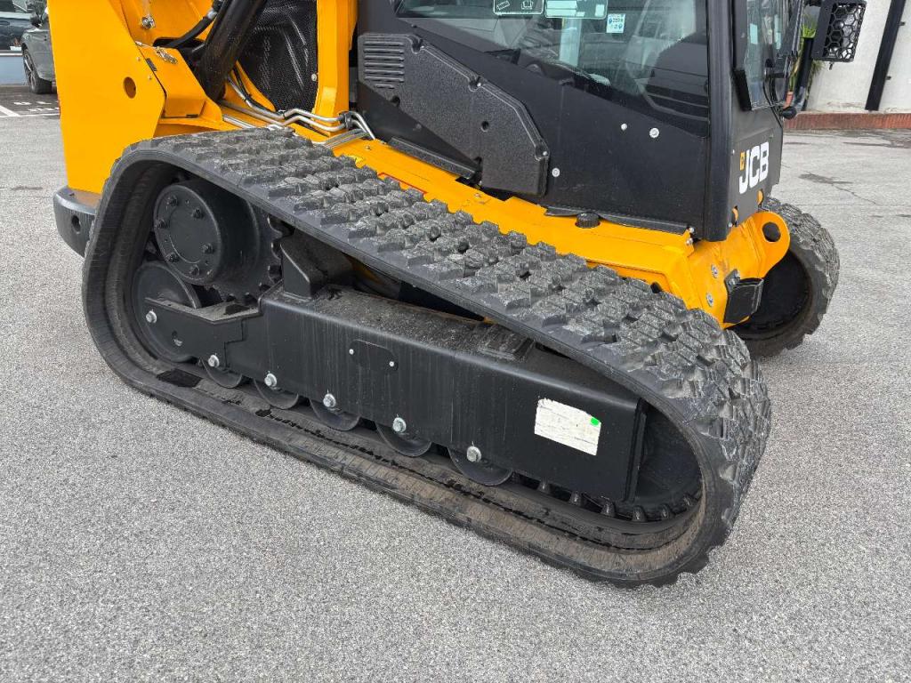 JCB Teleskid 3TS-8T Foto 3