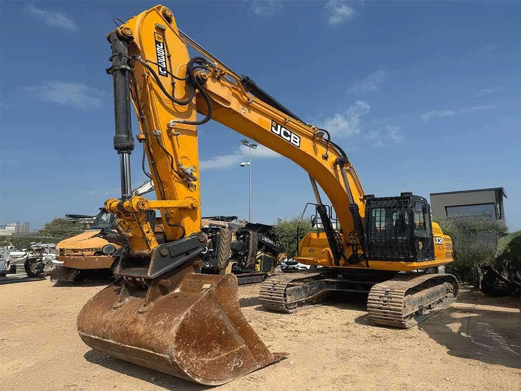 JCB JS330NLC4F Foto 1