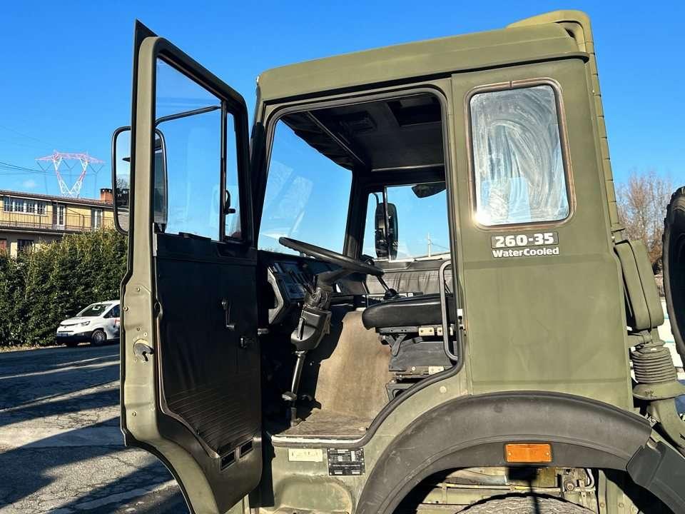 Iveco 260-35 6x4 Foto 11