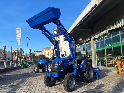 Solis S26 DT con CARICATORE ANTERIORE SFILABILE & BENNA MOTORE MITSUBISHI DOPPIA TRAZIONE 4WD in vendita da Giordano Srl