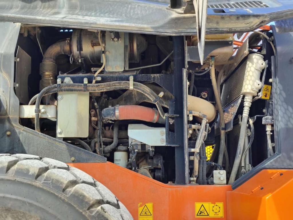 Hitachi ZW 180-6 Foto 14