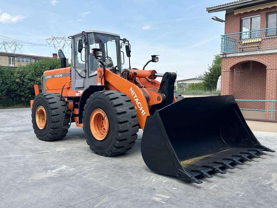 Hitachi LX210E Foto 17