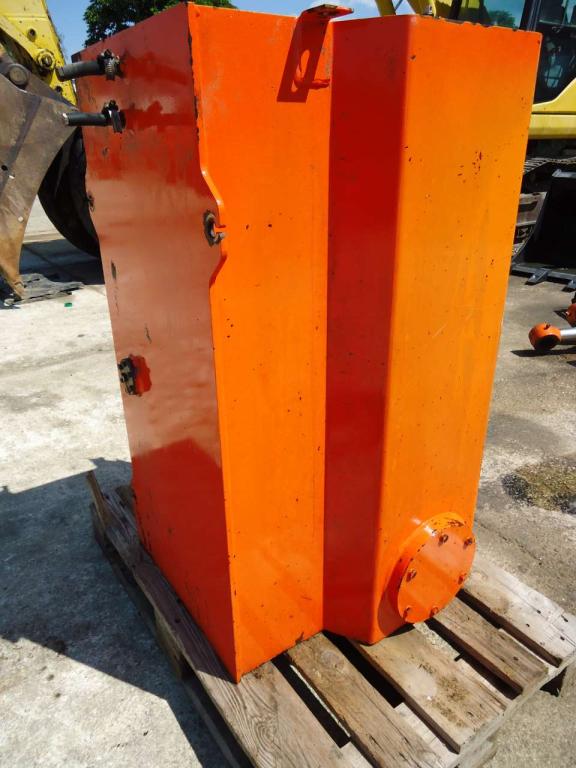 Serbatoio gasolio per Fiat Kobelco/Fiat Hitachi W270 Foto 3