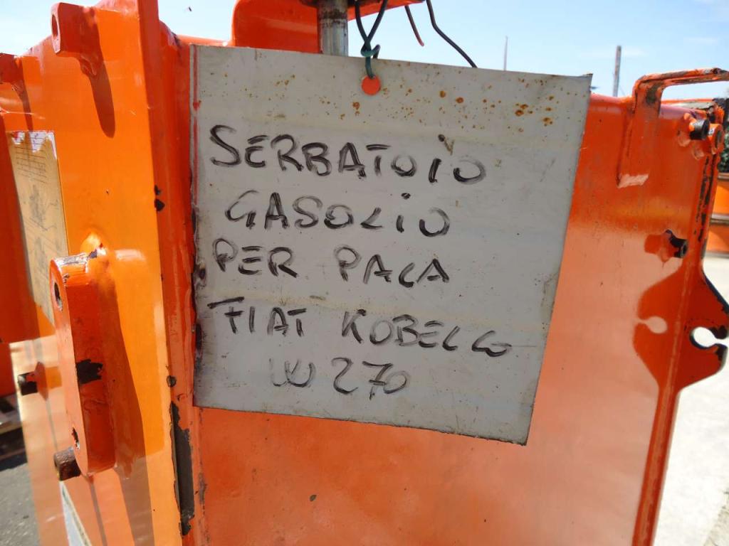 Serbatoio gasolio per Fiat Kobelco/Fiat Hitachi W270 Foto 5