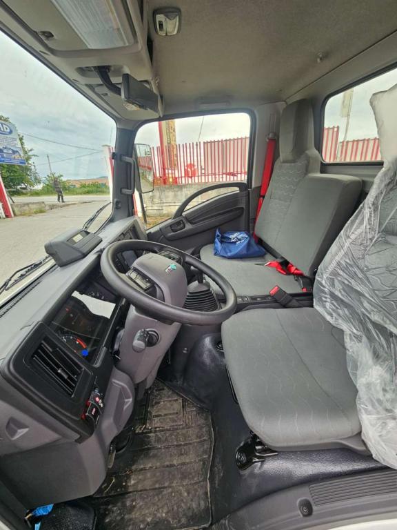 Isuzu M27 NEW GENERATION Foto 6