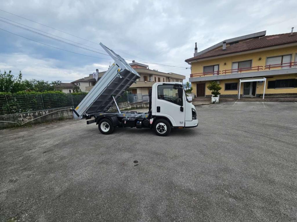 Isuzu M27 NEW GENERATION Foto 9
