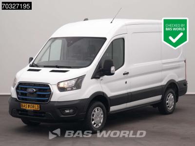 Ford e-Transit 184pk Elektrisch 68kWh 317km WLTP L2H2 Navi Airco Cruise Parkeersensoren v+a SYNC4-Displa in vendita da BAS World B.V.