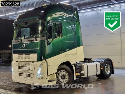 Volvo FH 500 4X2 XL TC ADR 2xTanks I-ParkCool Navi LED ACC Euro 6 in vendita da BAS World B.V.