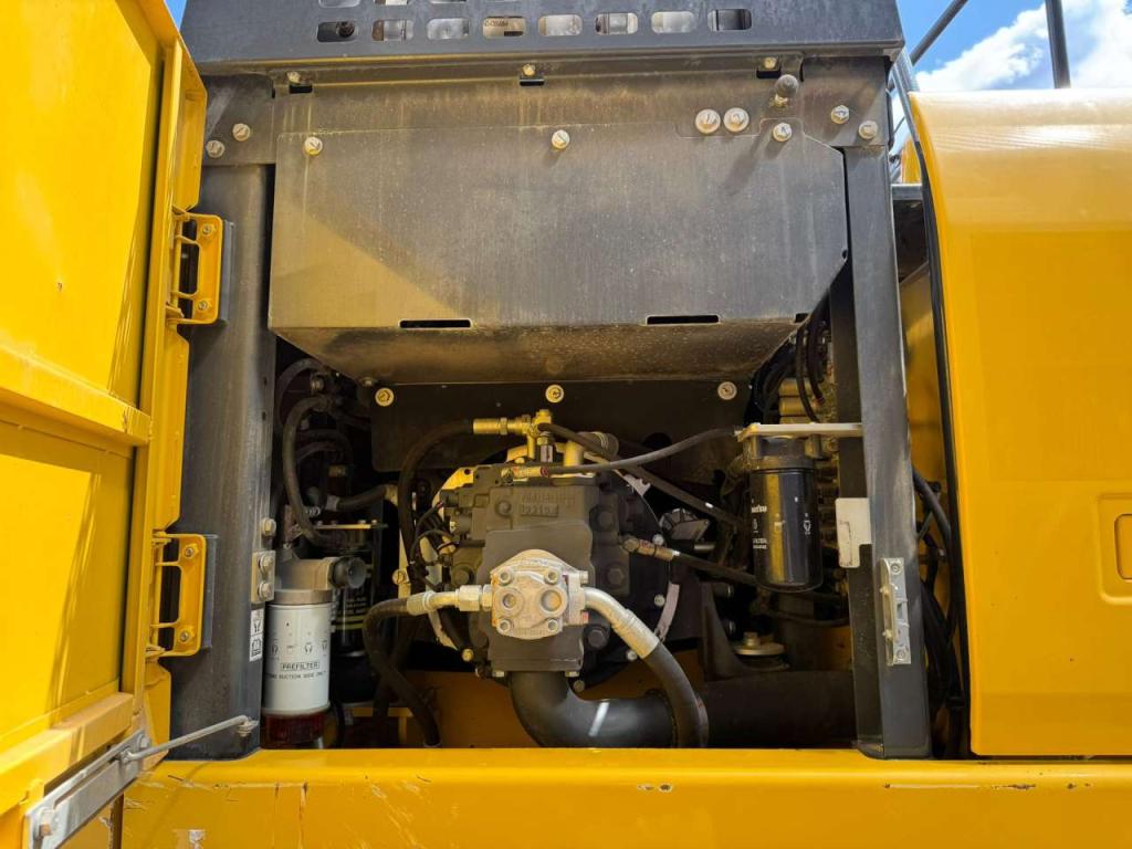 Komatsu PW180-11 Foto 19