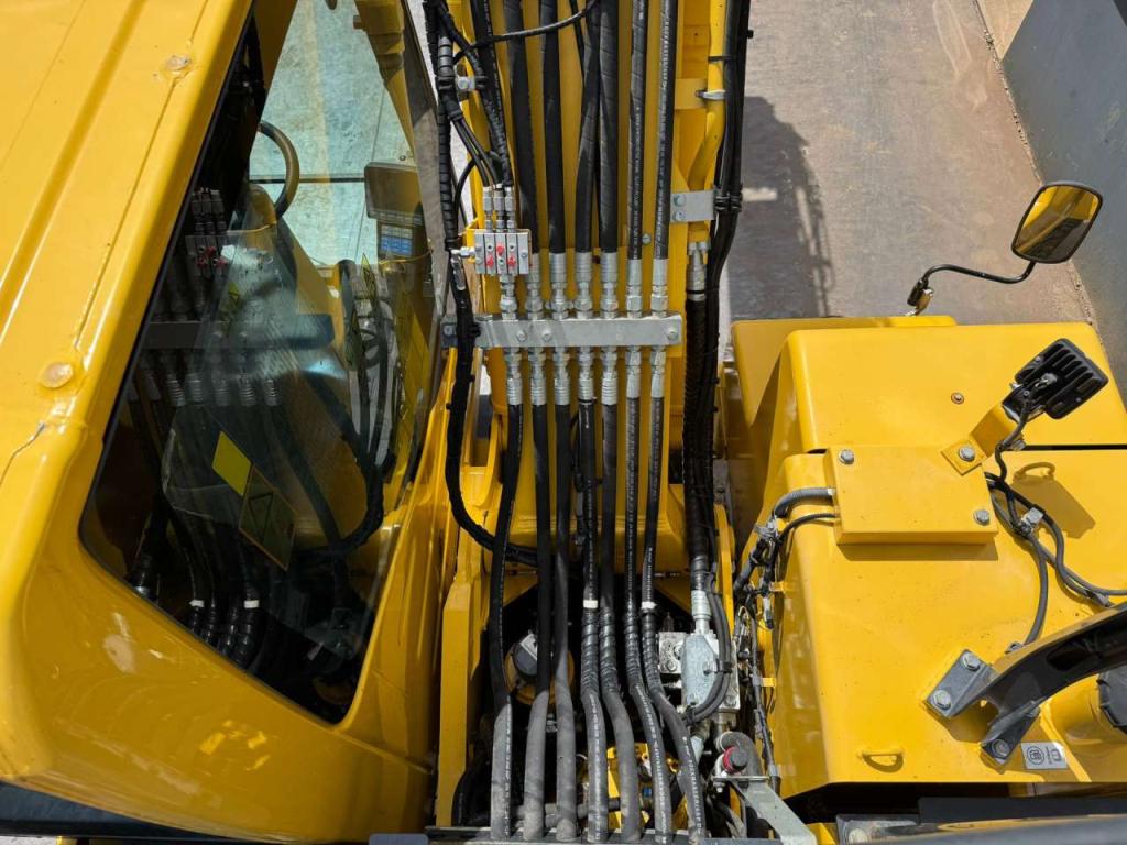 Komatsu PW180-11 Foto 22