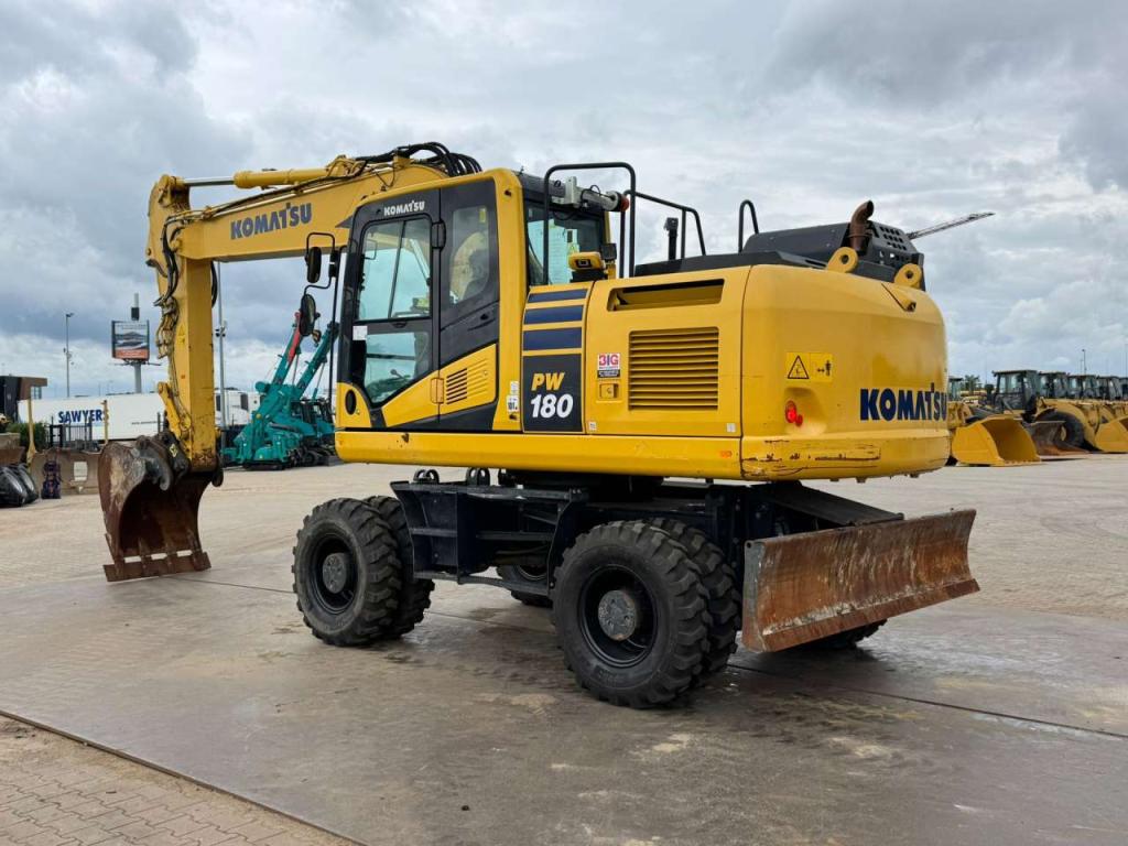 Komatsu PW180-11 Foto 3