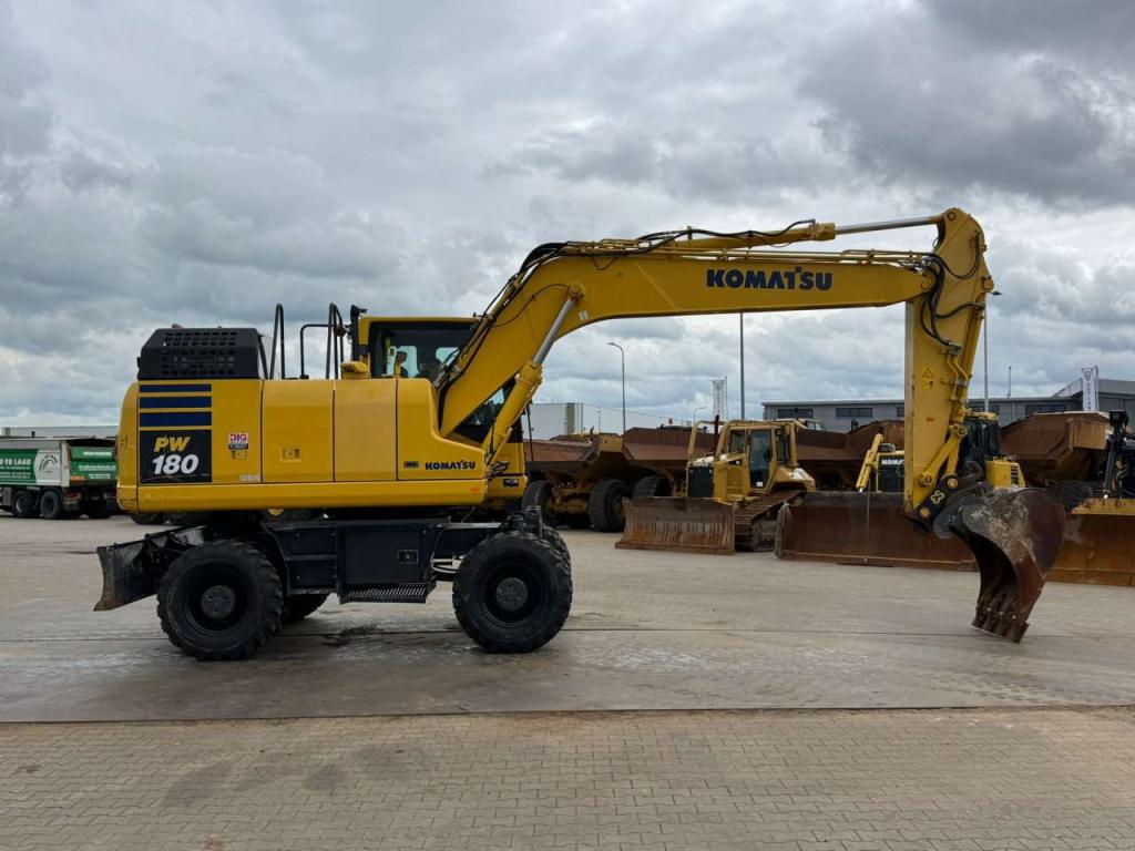 Komatsu PW180-11 Foto 6