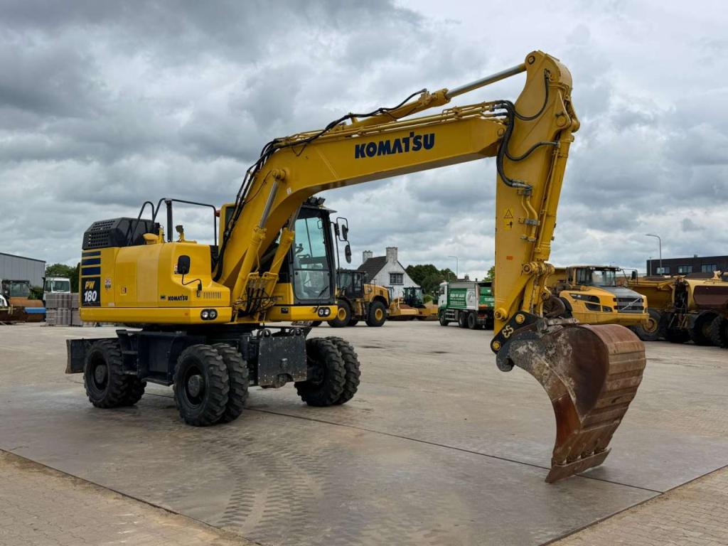 Komatsu PW180-11 Foto 7