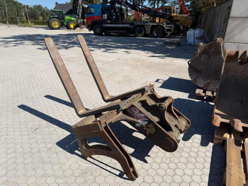 Liebherr A914 Compact Outriggers // Quick Coupler // 5x attachment Foto 22