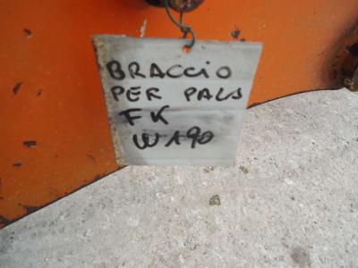 Braccio per pala per Fiat Kobelco W190 in vendita da OLM 90 Srl