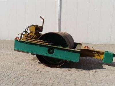 Vibromax W 501 in vendita da Bove Verhuur & Verkoop