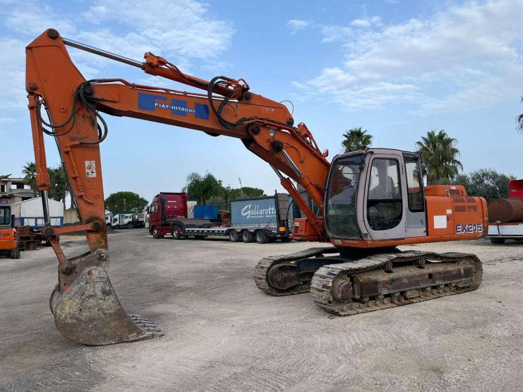 Fiat Hitachi EX215 (USO RICAMBI) Foto 1