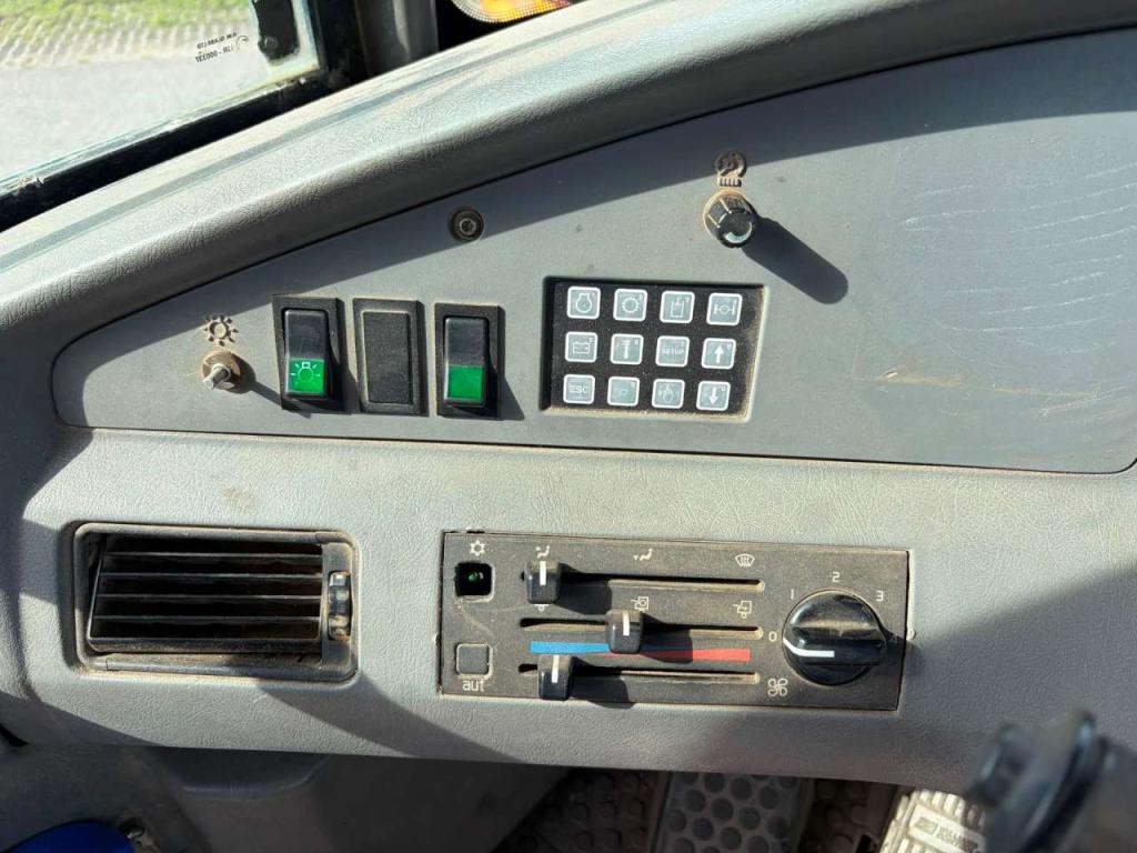 Volvo A25D Foto 19