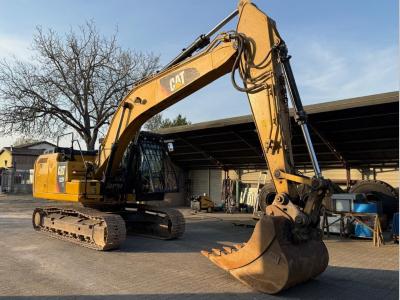 Caterpillar 323FLN in vendita da Trazzi Macchine Srl