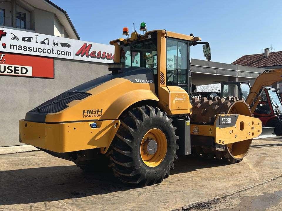 Volvo SD135B Foto 23