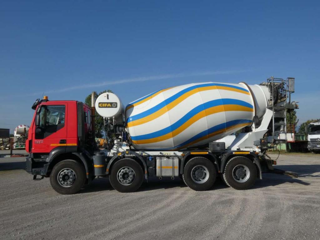 Iveco TRAKKER 450 Foto 2