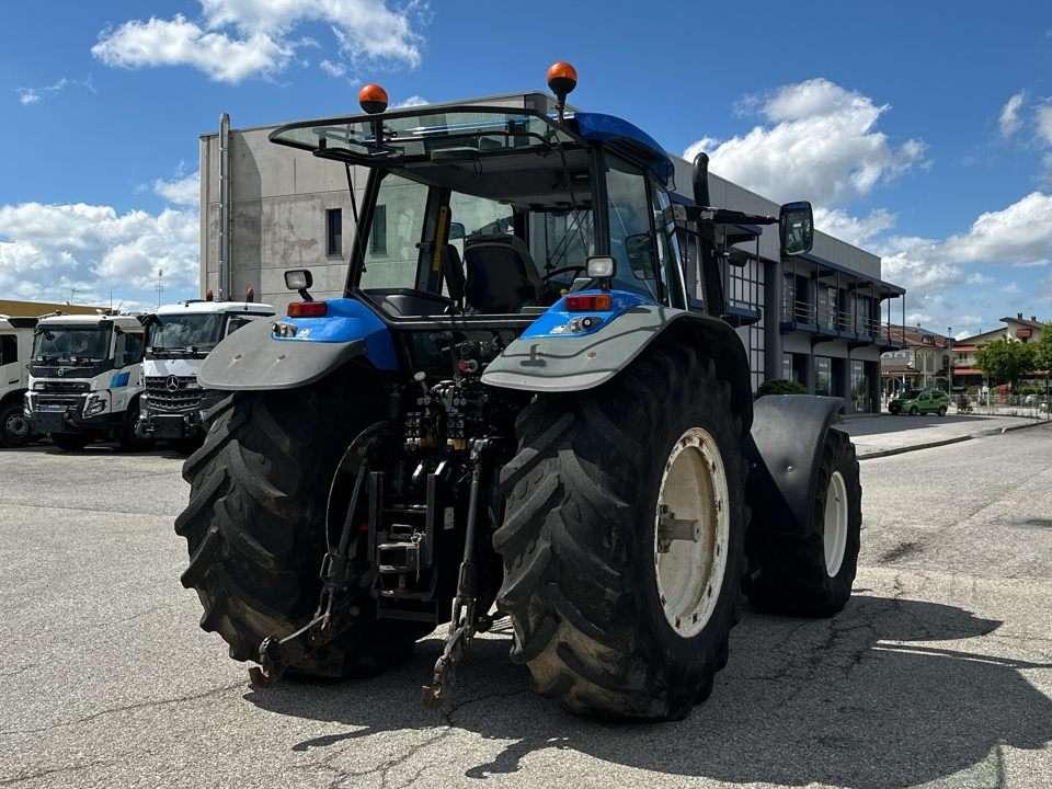 New Holland TM190 4X4 Foto 20