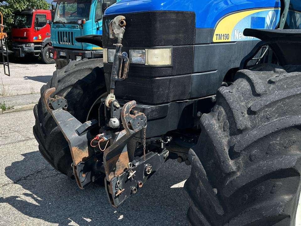 New Holland TM190 4X4 Foto 5