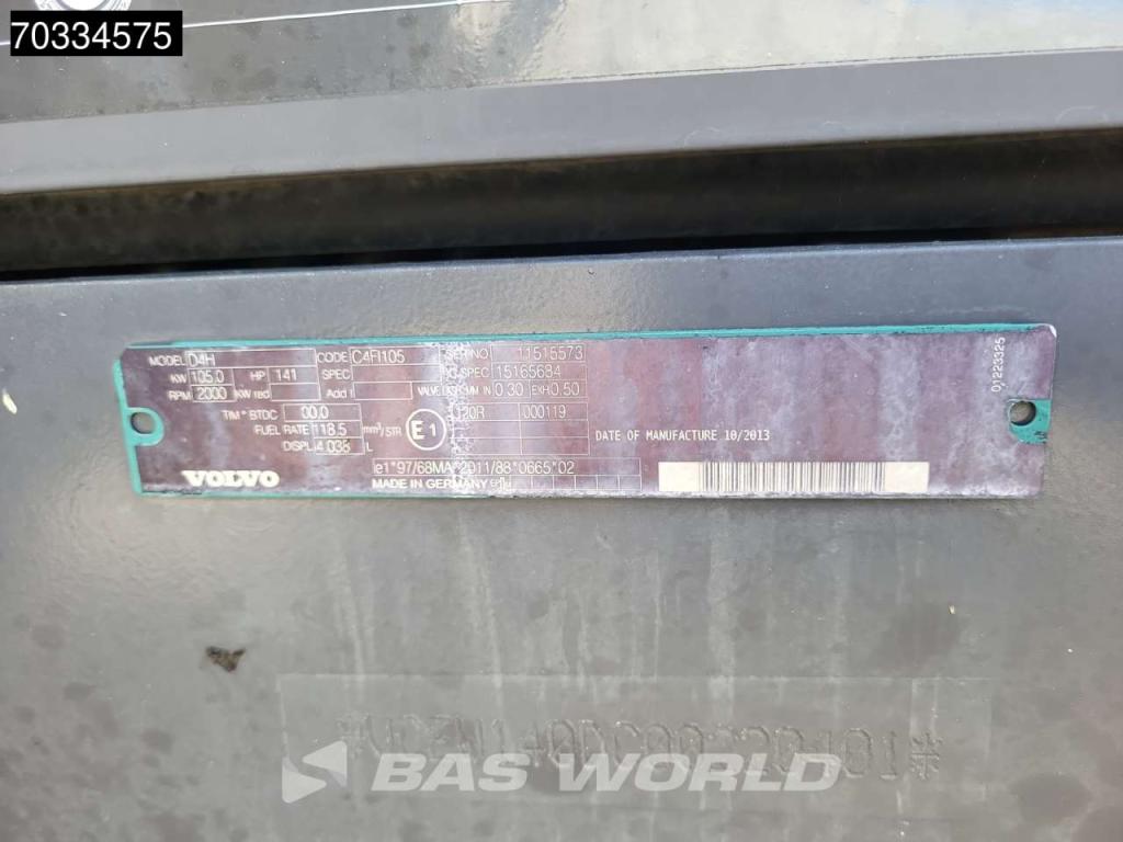Volvo EW140 D Outriggers + Blade Foto 13