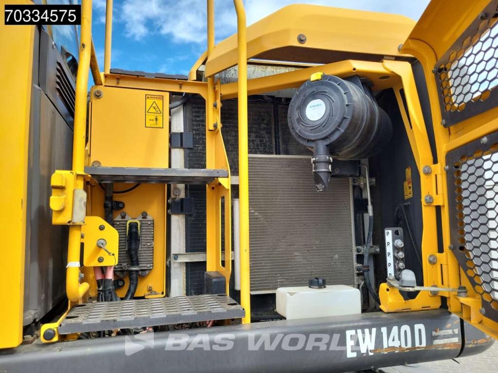 Volvo EW140 D Outriggers + Blade Foto 18