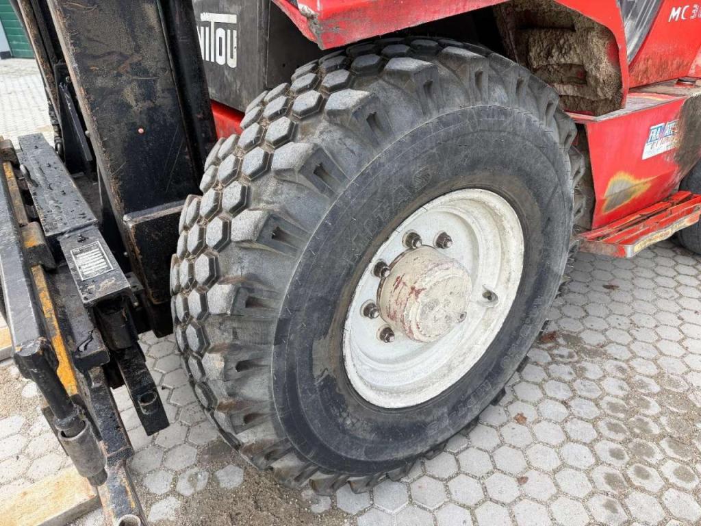 Manitou MC30 MANUAL GEARBOX Foto 9