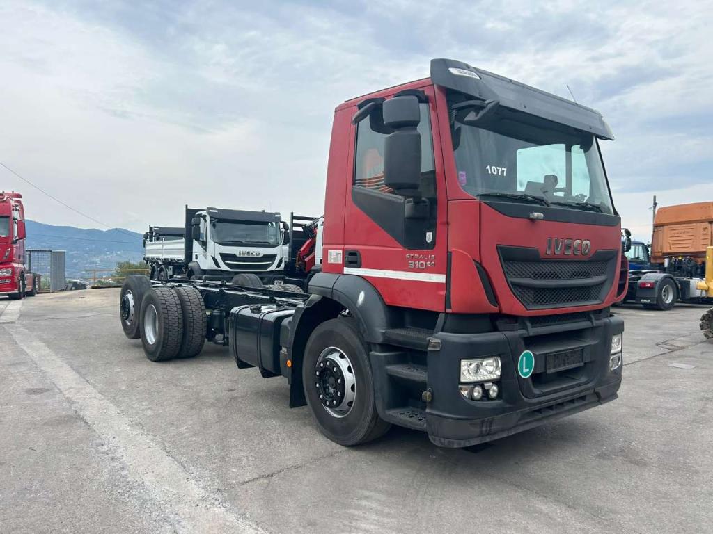 Iveco STRALIS HI-STREET 260S31 Foto 10