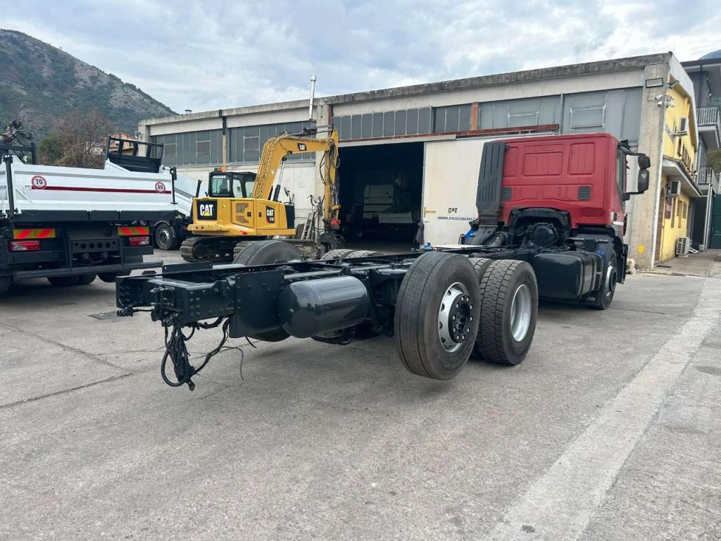 Iveco STRALIS HI-STREET 260S31 Foto 14