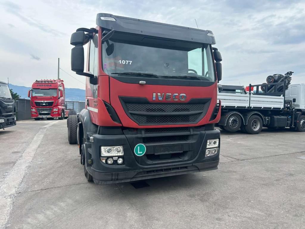 Iveco STRALIS HI-STREET 260S31 Foto 8