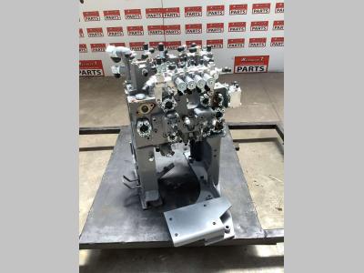Distributore idraulico per Hitachi ZX135US-7 in vendita da Massucco T. Srl Area Ricambi