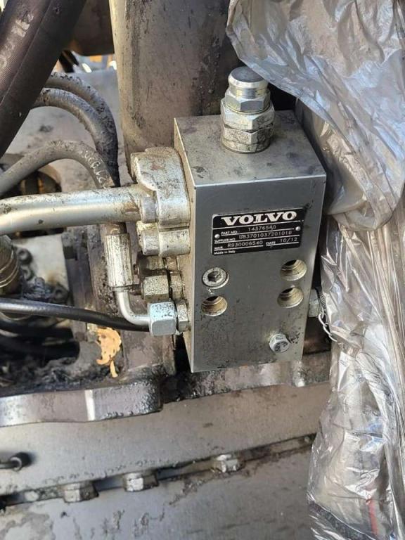 Volvo safety valve 14376540 for Volvo EW140B, EW140C, EW160B... Foto 3