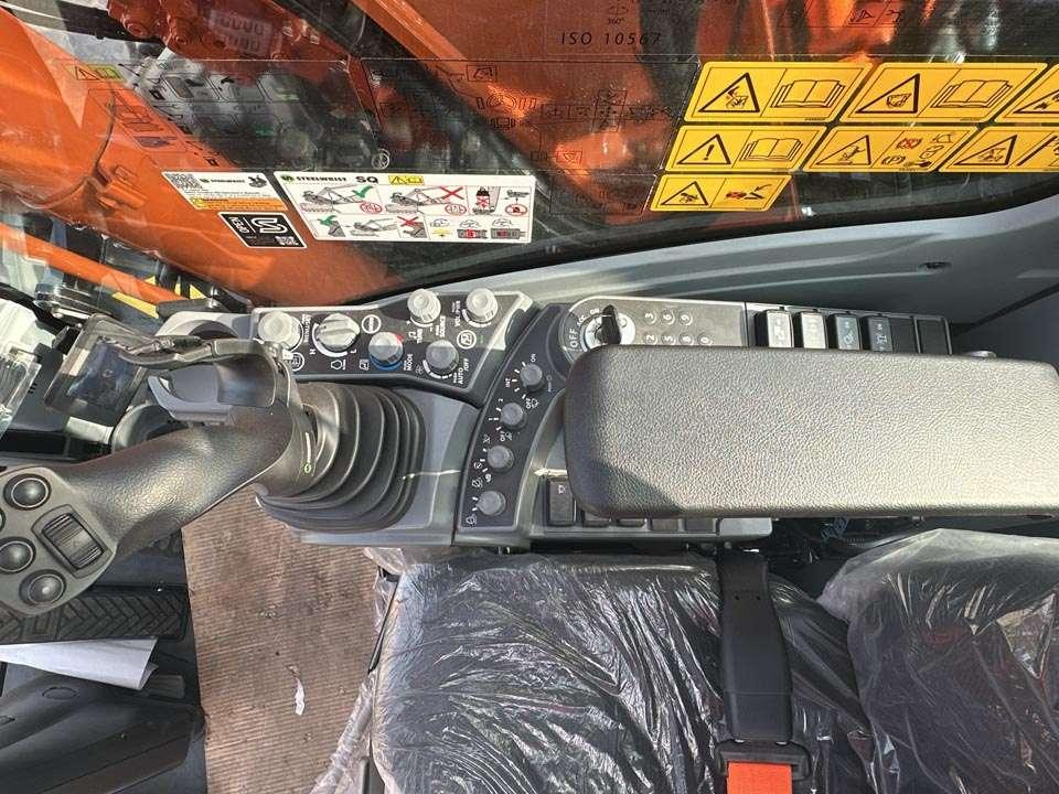 Hitachi ZX175 WT-7 Foto 19