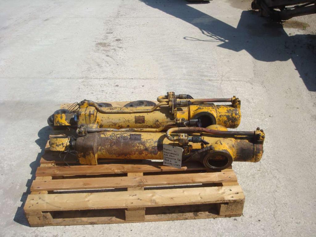 Pistone sollevamento per CAT 955L Foto 4