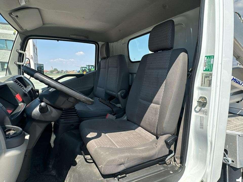 Nissan 35.11 Multitel MX200 Foto 14