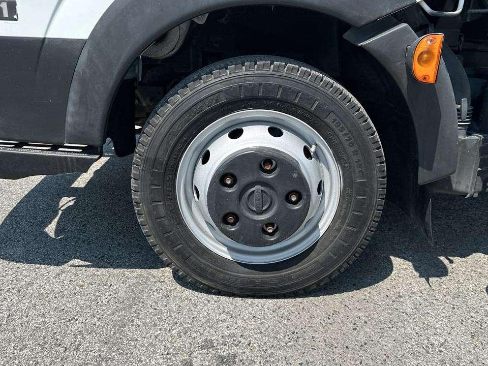 Nissan 35.11 Multitel MX200 Foto 4