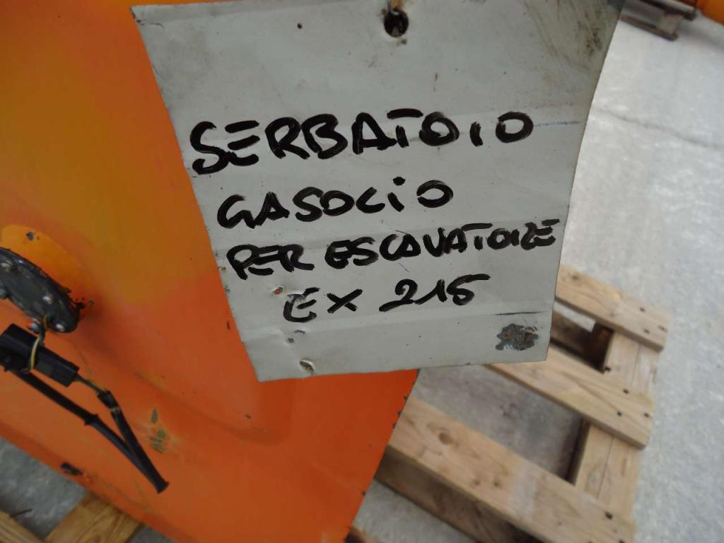 Serbatoio gasolio per Fiat Hitachi EX215 Foto 3