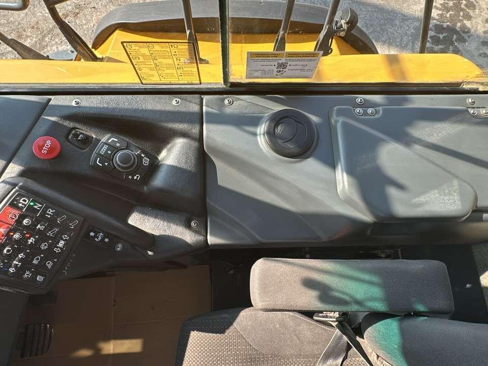 Bell B50E 6X6 Foto 14