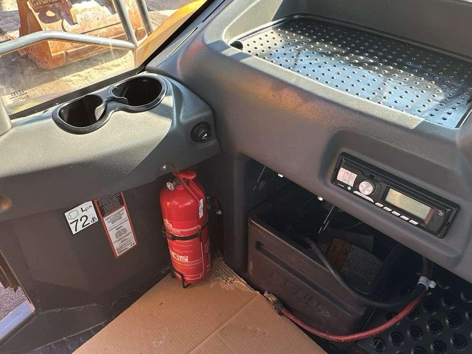 Bell B50E 6X6 Foto 16