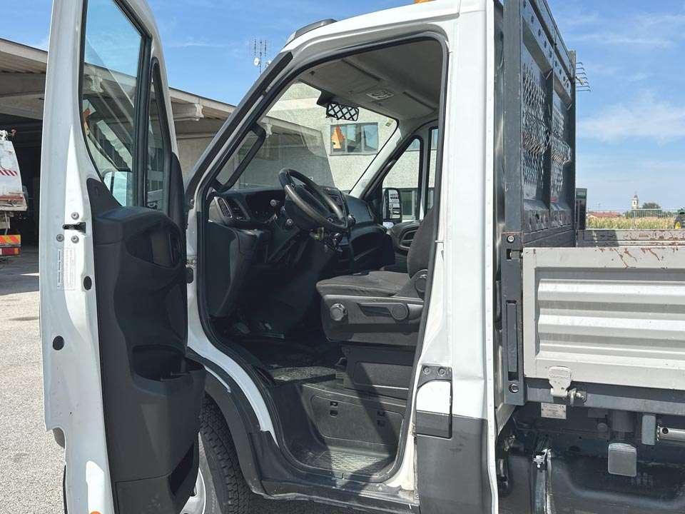 Iveco DAILY 35-140 4x2 Foto 11