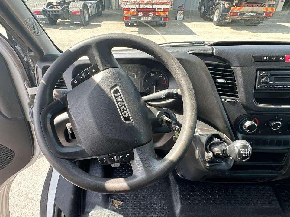 Iveco DAILY 35-140 4x2 Foto 15