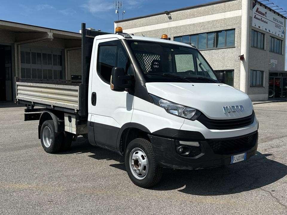 Iveco DAILY 35-140 4x2 Foto 16