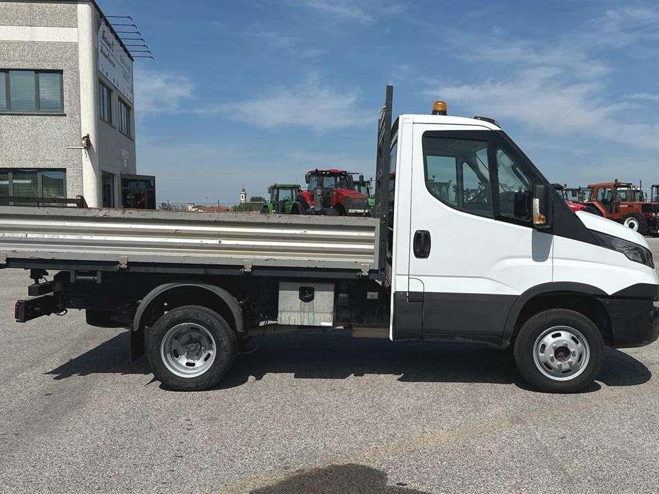 Iveco DAILY 35-140 4x2 Foto 18