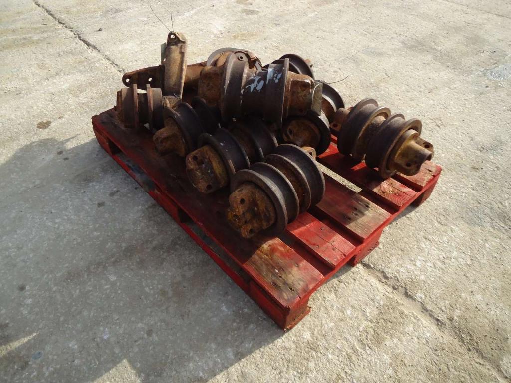 Rulli inferiori per Fiat Allis FL9-100C-AD7-FL8 Foto 3