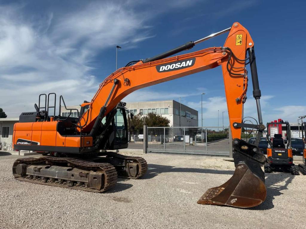 Doosan DX235NLC-5 Foto 2