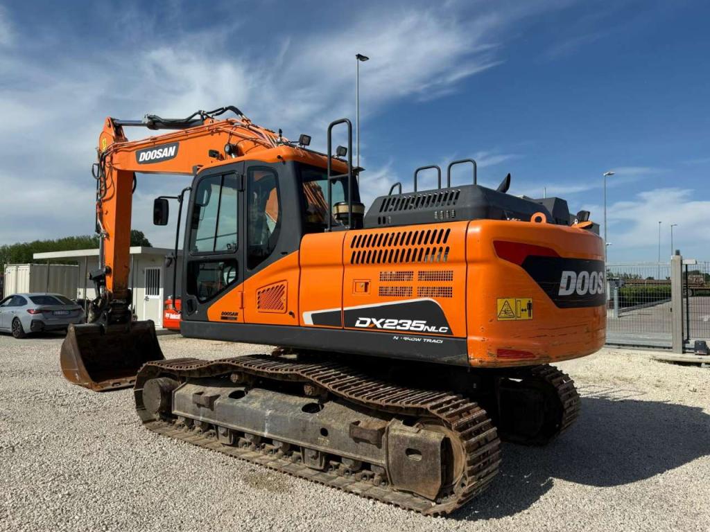 Doosan DX235NLC-5 Foto 3