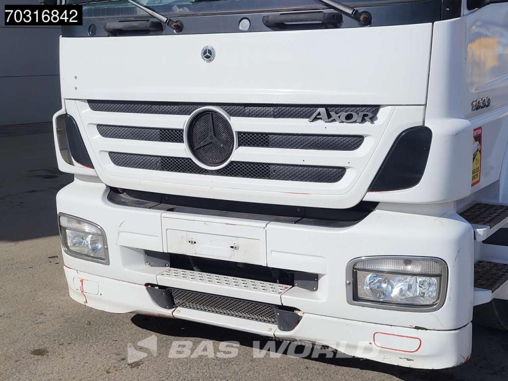 Mercedes-Benz Axor 1833 4X2 Foto 24